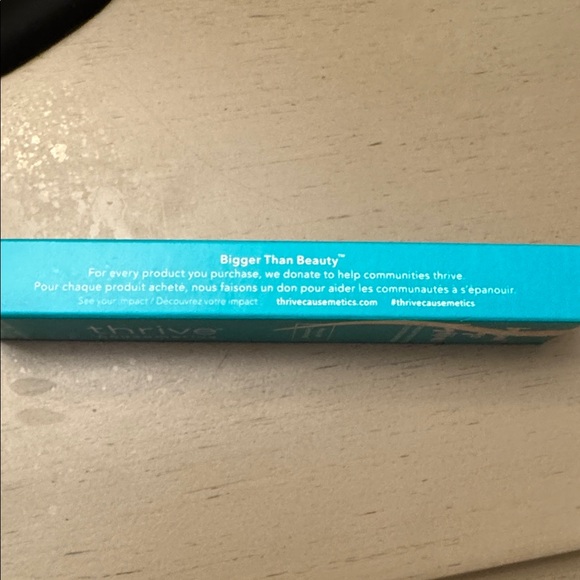 Thrive Causemetics brilliant Eye Brightener in Stella champagne shimmer - Picture 5 of 5